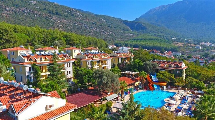 Perdikia Hill Family Resort & Villas